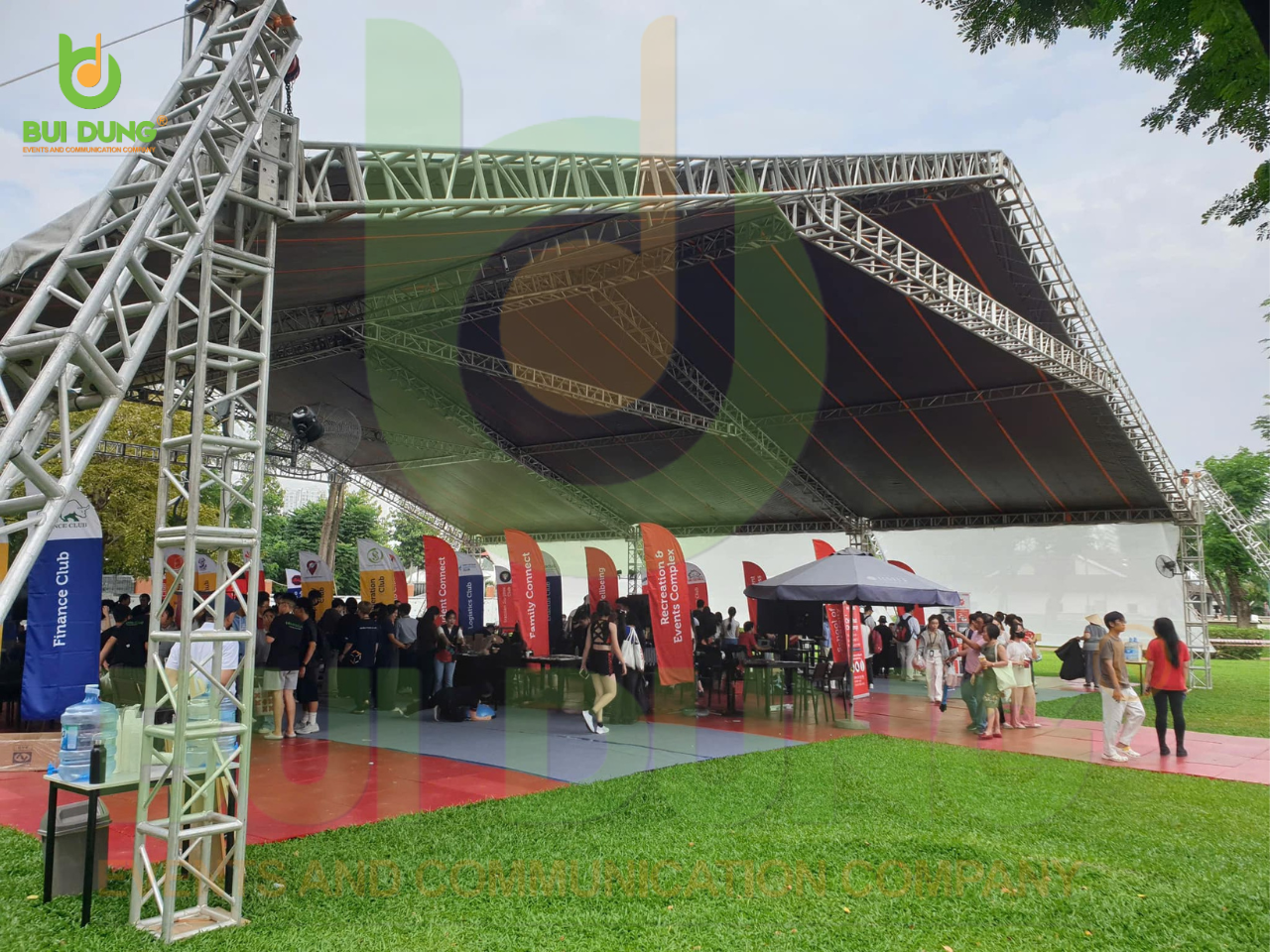 Cho thuê nhà bạt khung nhôm sự kiện tại Đại học RMIT